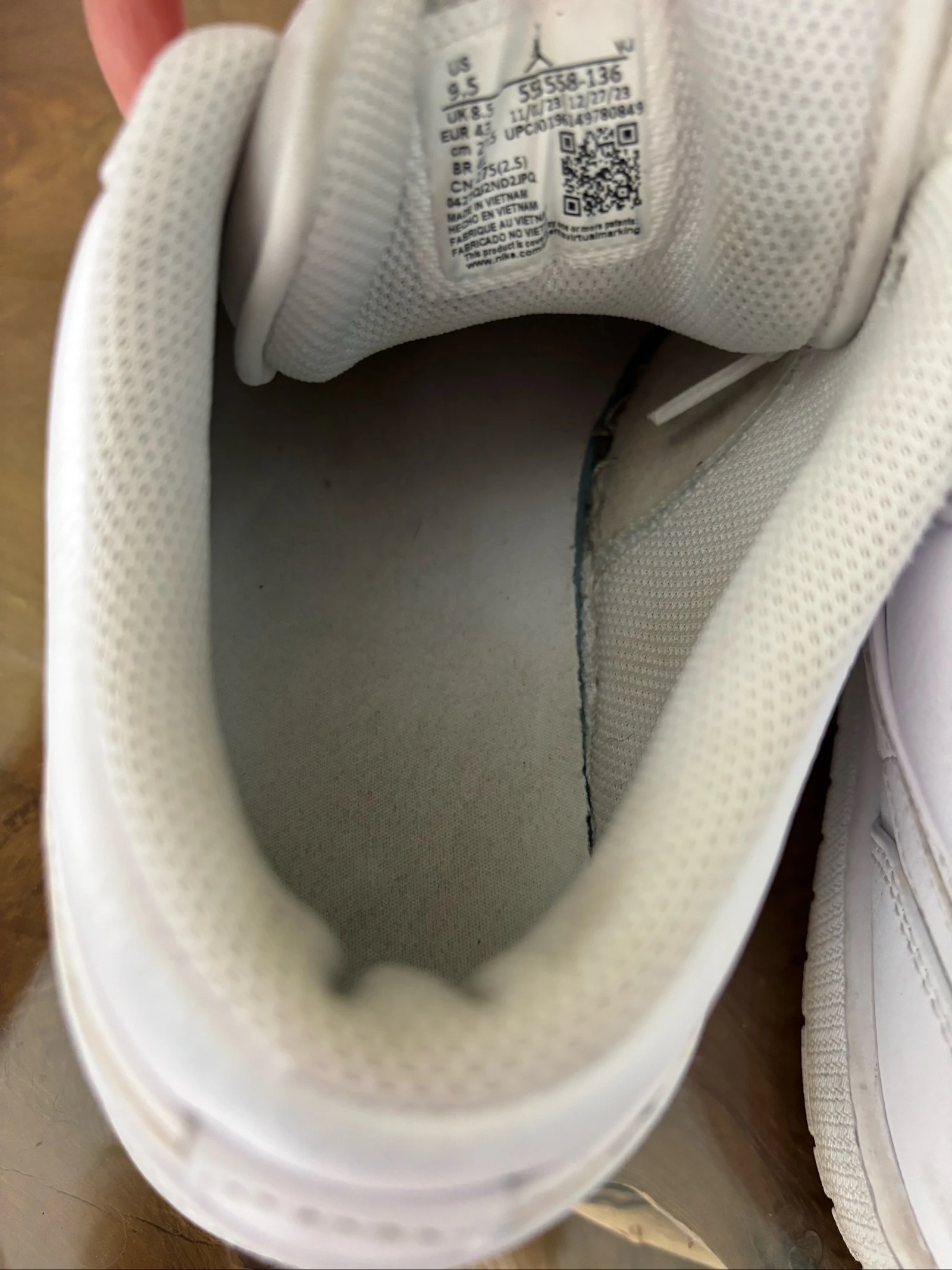Zapatillas Nike Air Jordan 1 low blancas 43 – photo 7